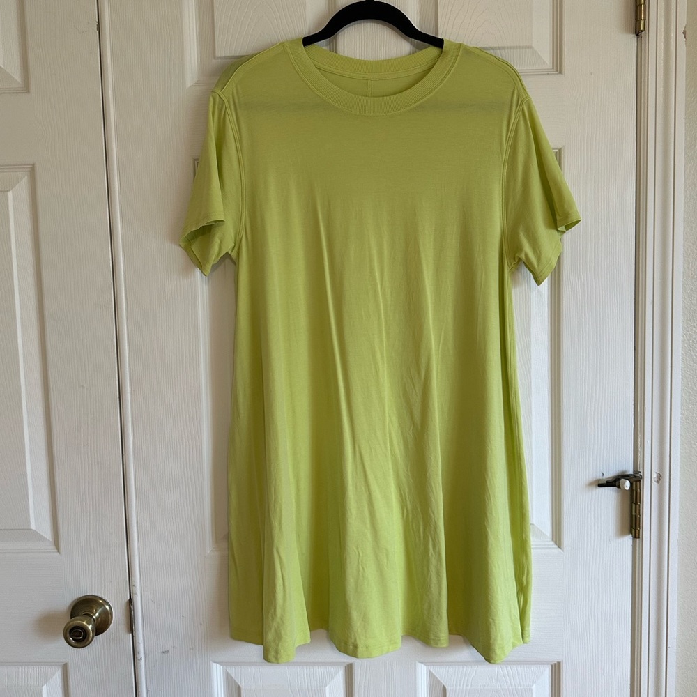 Lululemon loose dress (barely used)